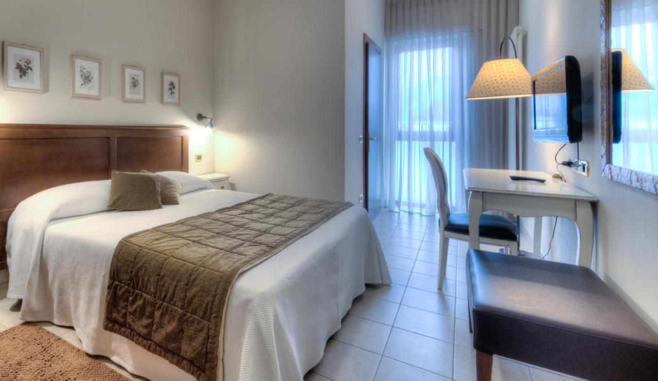 Hotel Belvedere เตียเน ภายนอก รูปภาพ