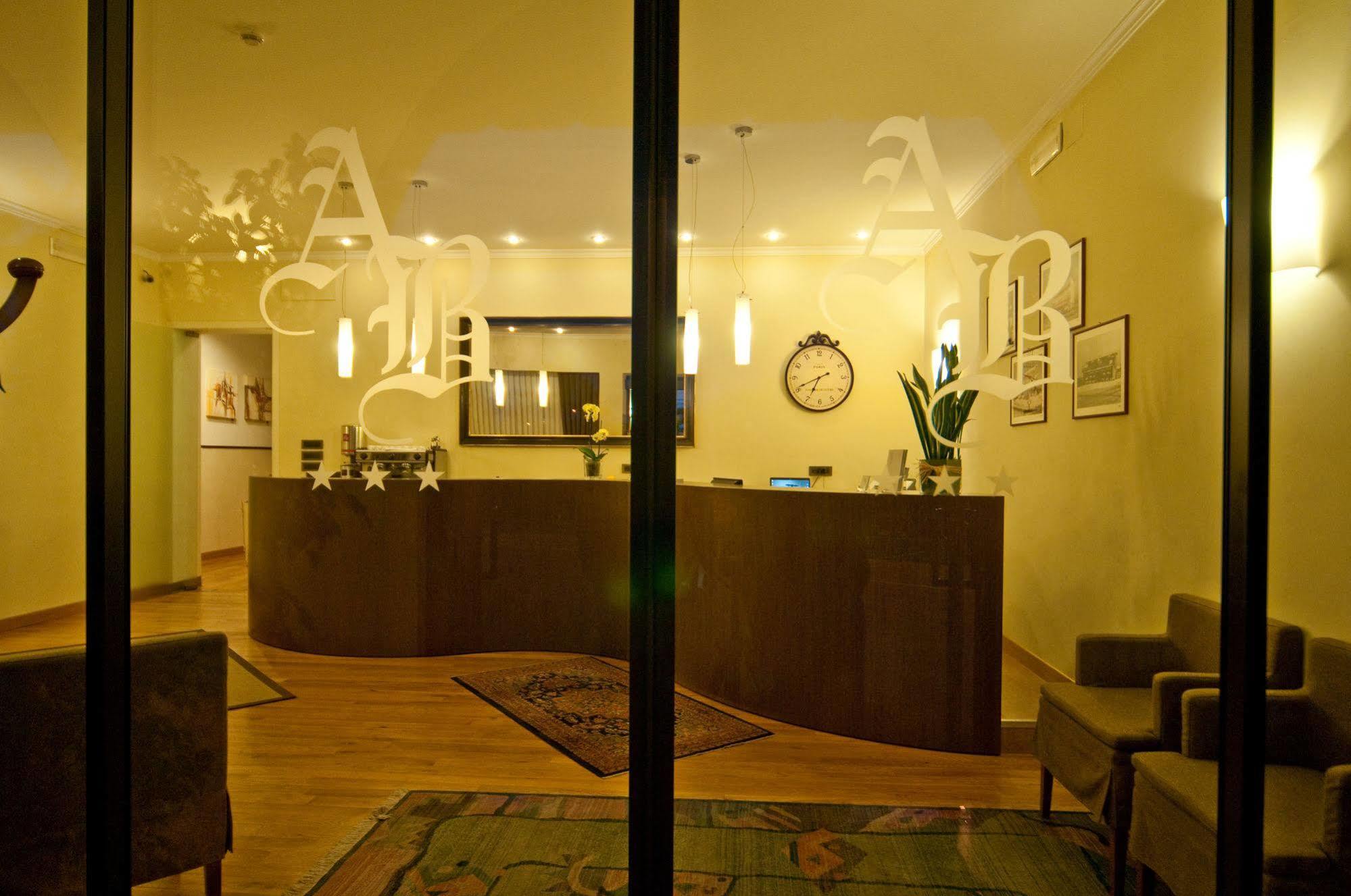 Hotel Belvedere เตียเน ภายนอก รูปภาพ